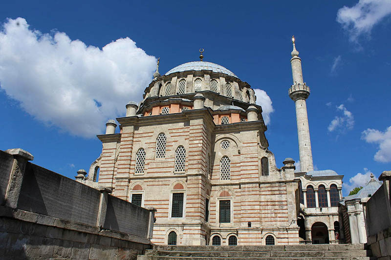 Laleli Camii Tarihi