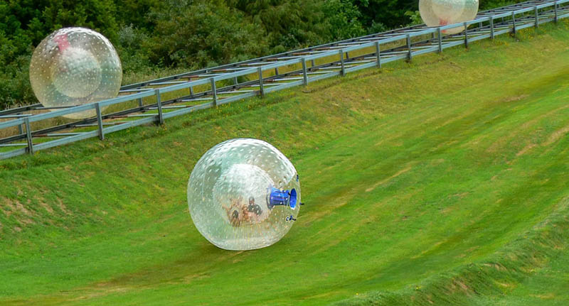 Zorbing (Küreyle Yuvarlanma)